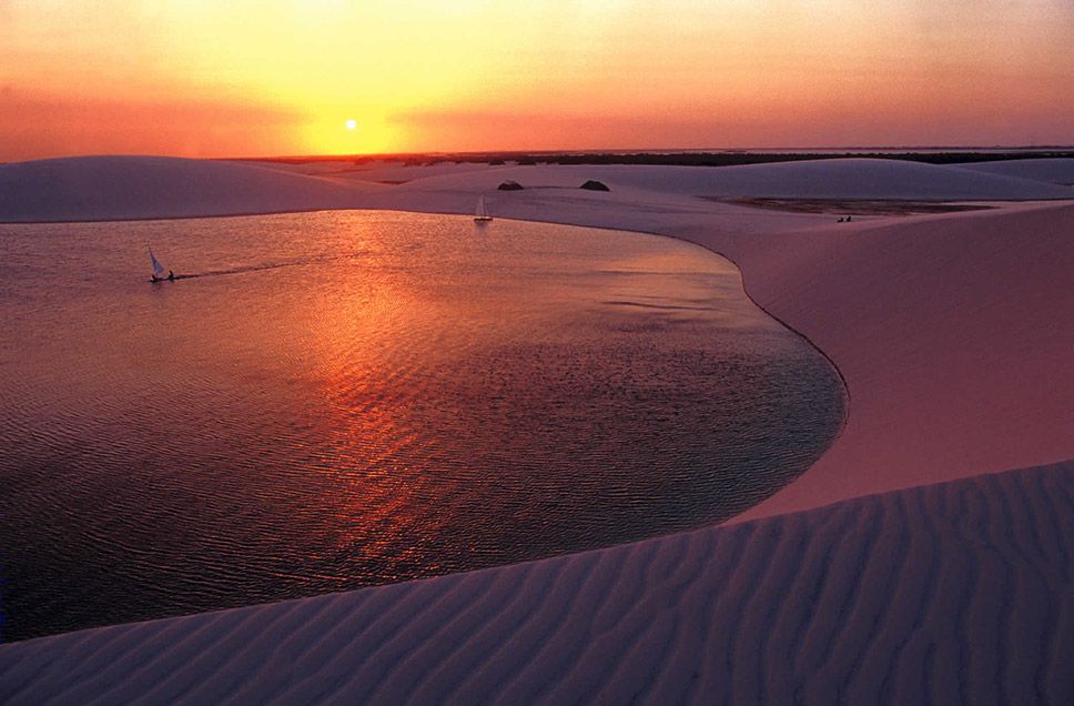 https://mdw-travel-data-us-east-1.s3.amazonaws.com/img/country/Brazil/Lencois-Maranhenses-National-Park/img_01.jpg