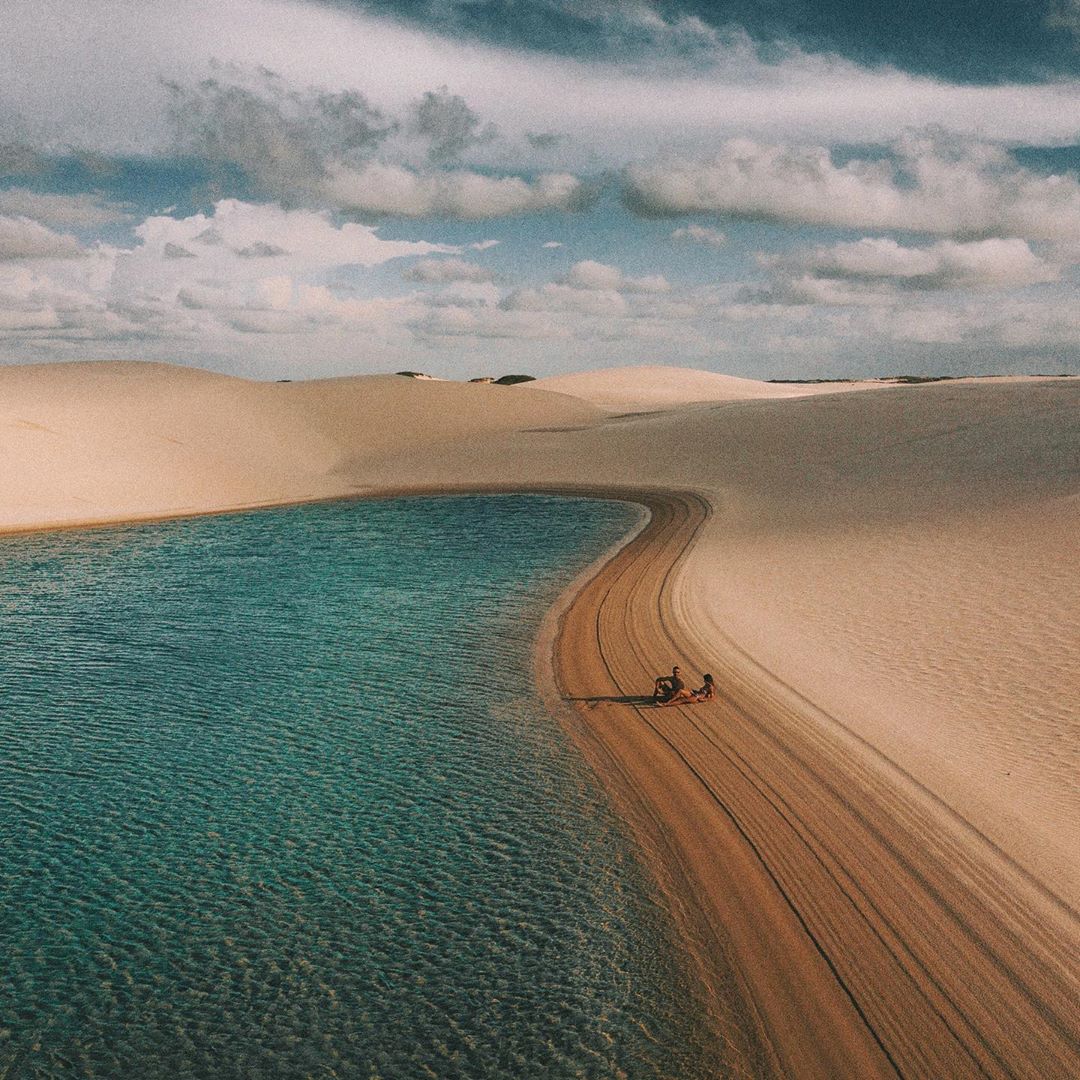 https://mdw-travel-data-us-east-1.s3.amazonaws.com/img/country/Brazil/Lencois-Maranhenses/img_00.jpg