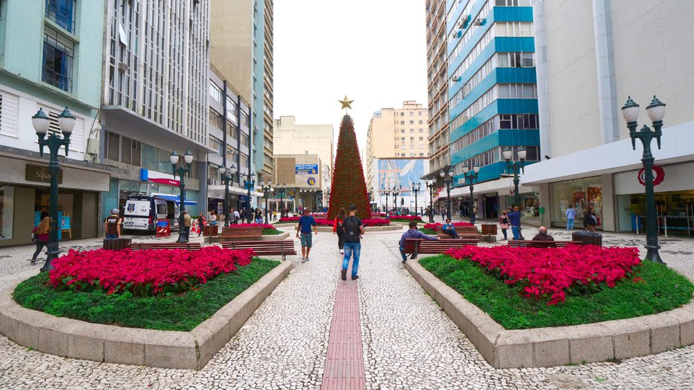 https://mdw-travel-data-us-east-1.s3.amazonaws.com/img/country/Brazil/Light-Curitiba/img_02.jpg