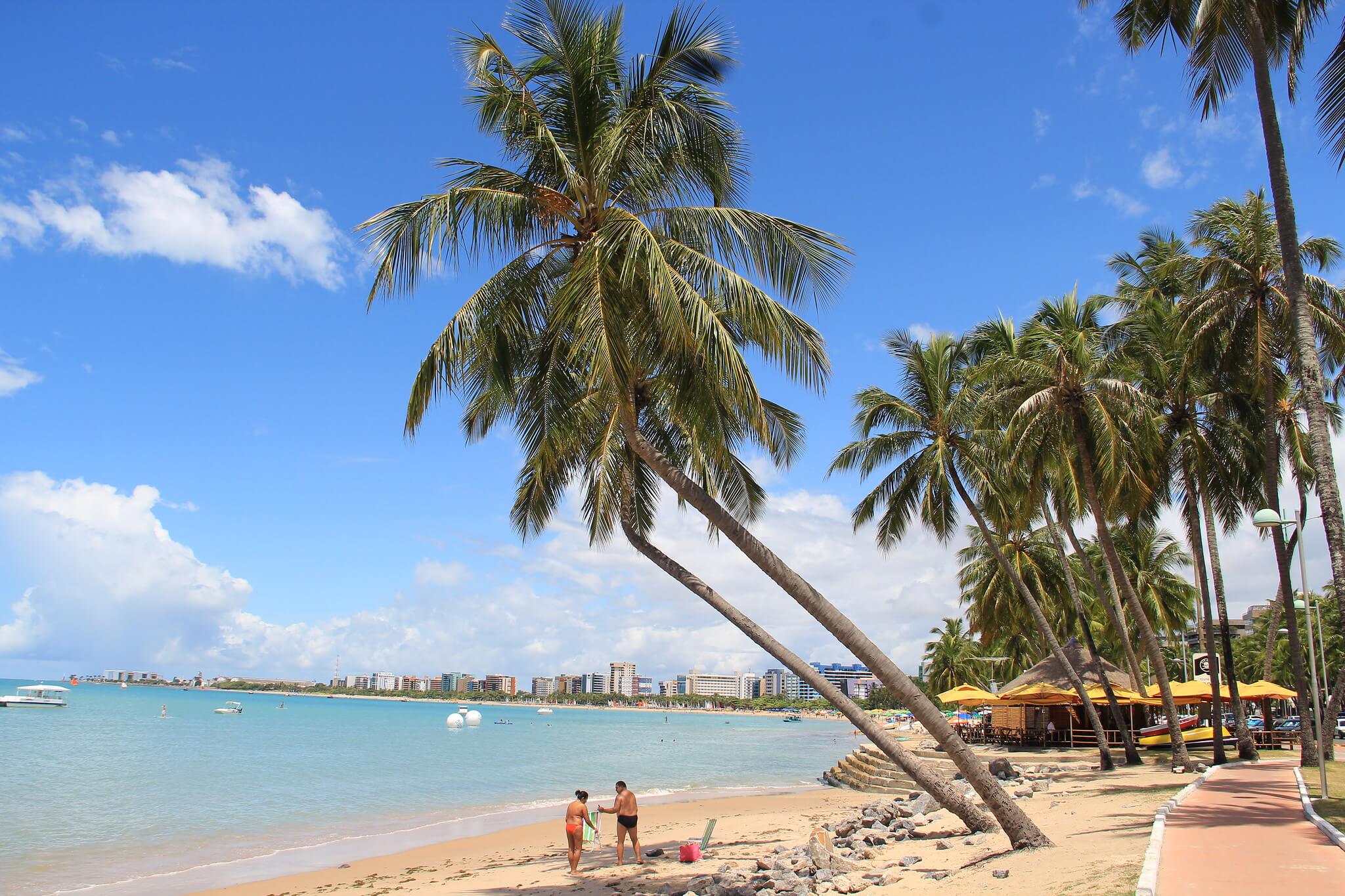 https://mdw-travel-data-us-east-1.s3.amazonaws.com/img/country/Brazil/Maceio-Shopping/img_00.jpg