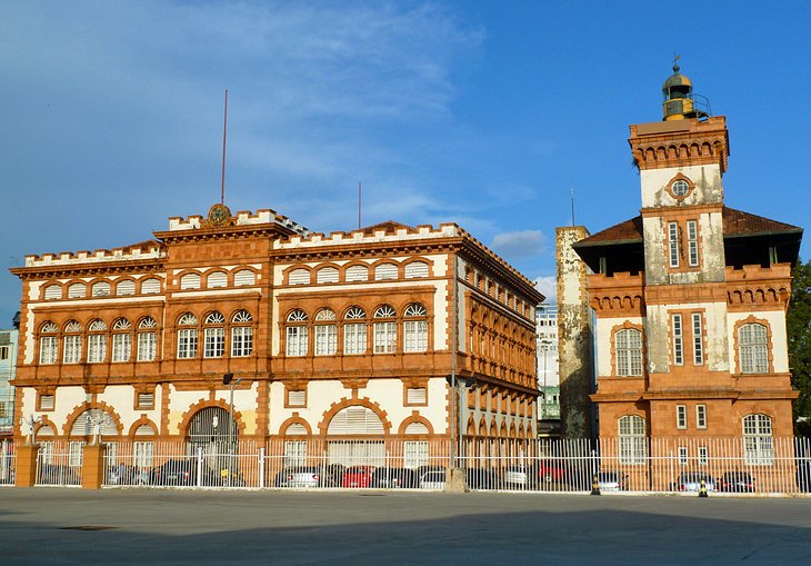 https://mdw-travel-data-us-east-1.s3.amazonaws.com/img/country/Brazil/Manaus/img_03.jpg