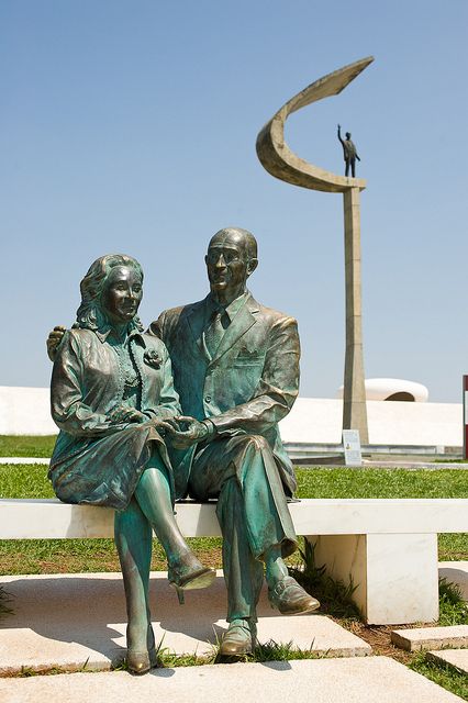 https://mdw-travel-data-us-east-1.s3.amazonaws.com/img/country/Brazil/Memorial-JK/img_01.jpg