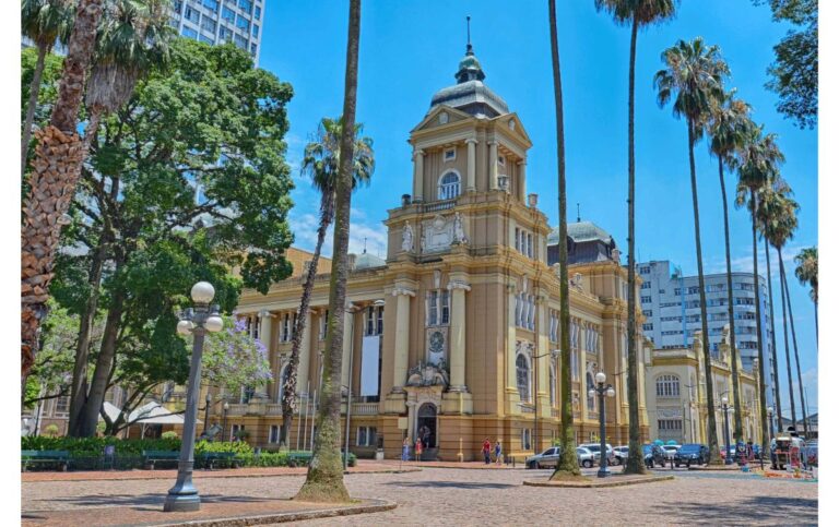 https://mdw-travel-data-us-east-1.s3.amazonaws.com/img/country/Brazil/Memorial-do-Rio-Grande-do-Sul/img_01.jpg