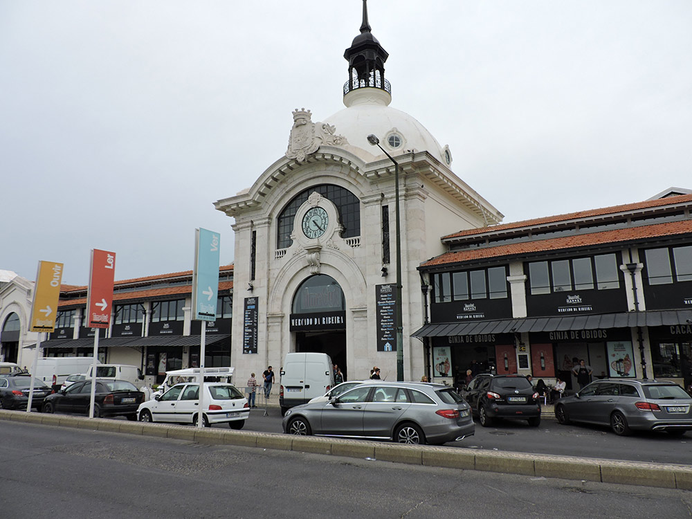 https://mdw-travel-data-us-east-1.s3.amazonaws.com/img/country/Brazil/Mercado-da-Ribeira/img_01.jpg