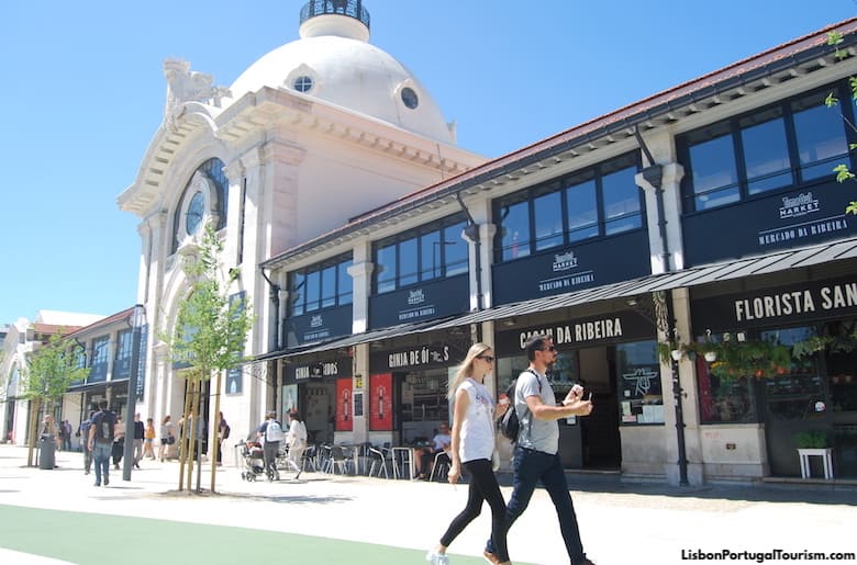 https://mdw-travel-data-us-east-1.s3.amazonaws.com/img/country/Brazil/Mercado-da-Ribeira/img_02.jpg