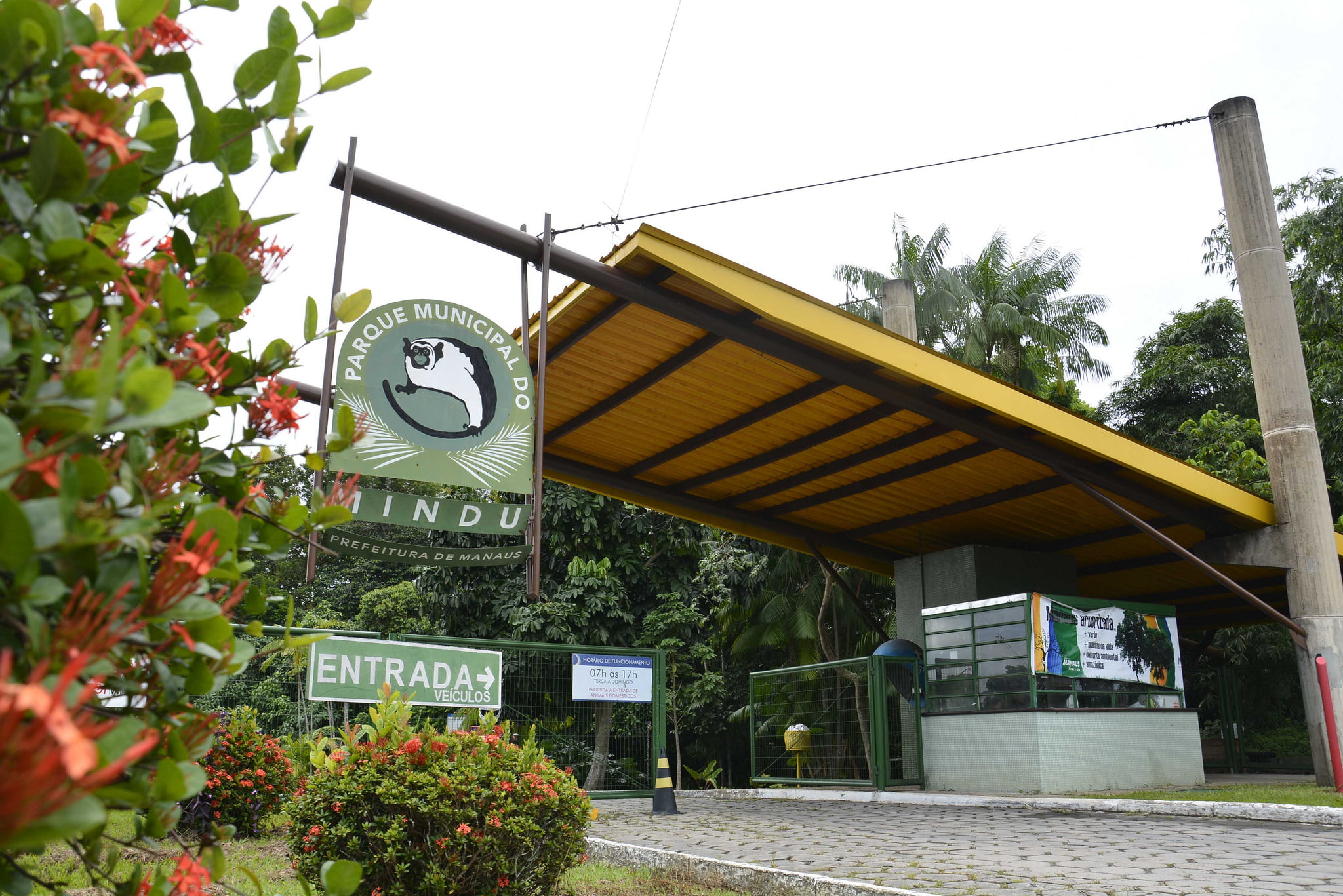 https://mdw-travel-data-us-east-1.s3.amazonaws.com/img/country/Brazil/Municipal-Park-of-Mindu/img_01.jpg
