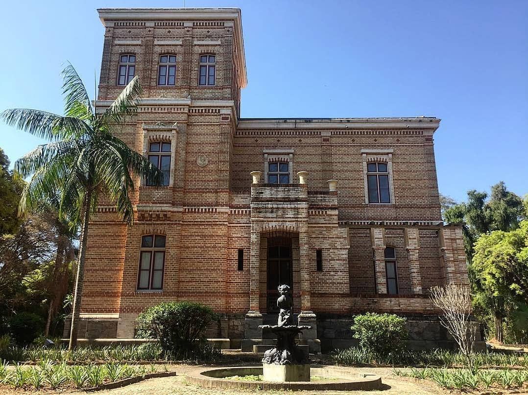 https://mdw-travel-data-us-east-1.s3.amazonaws.com/img/country/Brazil/Museu-Mariano-Procopio/img_03.jpg