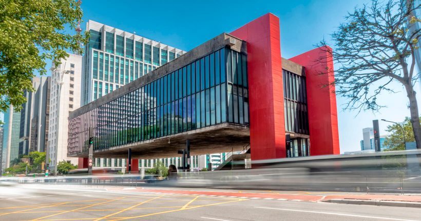 https://mdw-travel-data-us-east-1.s3.amazonaws.com/img/country/Brazil/Museu-de-Arte-de-Sao-Paulo-MASP/img_00.jpg