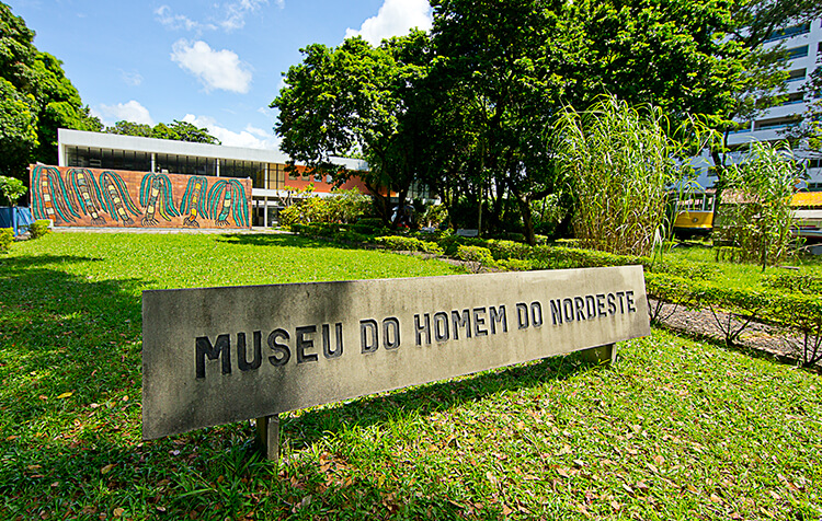 https://mdw-travel-data-us-east-1.s3.amazonaws.com/img/country/Brazil/Museu-do-Homem-do-Nordeste/img_01.jpg