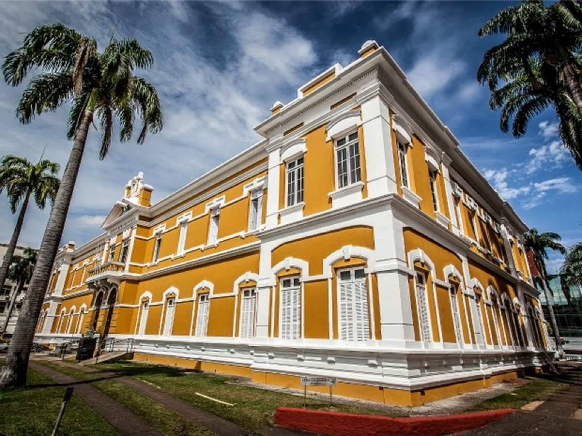 https://mdw-travel-data-us-east-1.s3.amazonaws.com/img/country/Brazil/Museu-do-Rio-Cuiaba/img_03.jpg