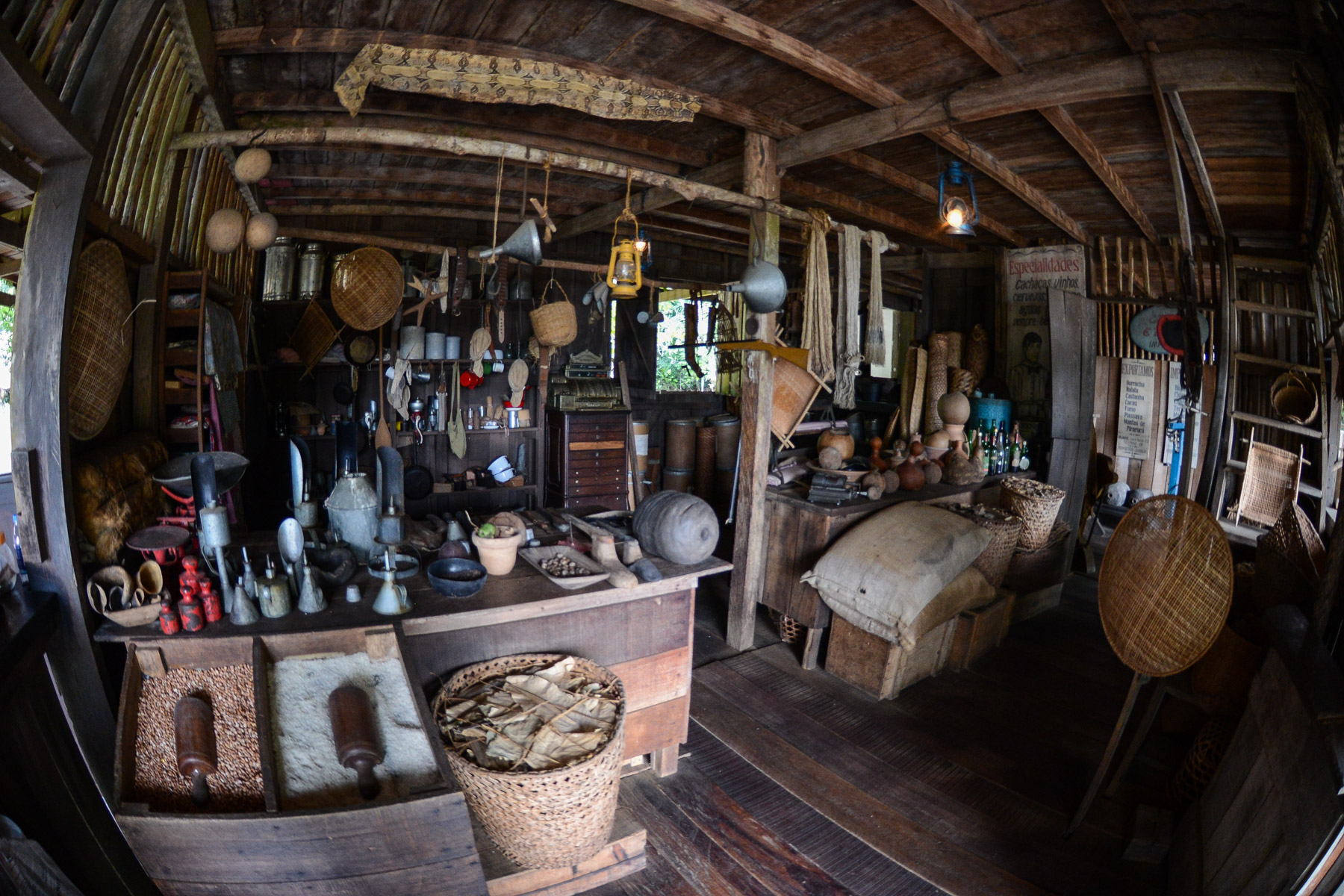 https://mdw-travel-data-us-east-1.s3.amazonaws.com/img/country/Brazil/Museu-do-Seringal-Vila-Paraiso/img_01.jpg