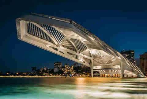 https://mdw-travel-data-us-east-1.s3.amazonaws.com/img/country/Brazil/Museum-of-Tomorrow/img_02.jpg