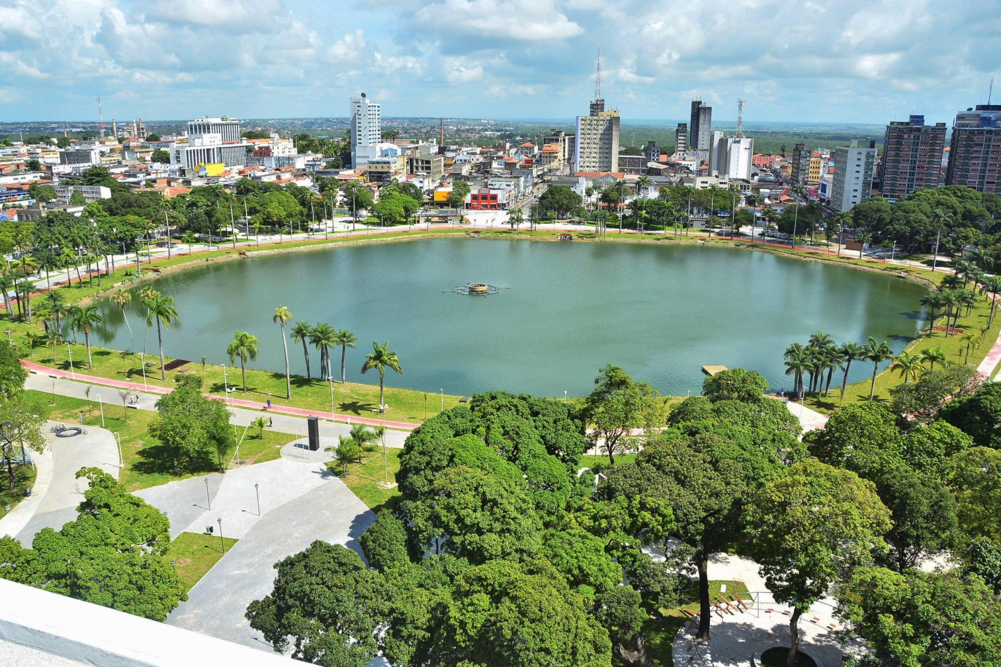 https://mdw-travel-data-us-east-1.s3.amazonaws.com/img/country/Brazil/Parque-Solon-de-Lucena/img_02.jpg