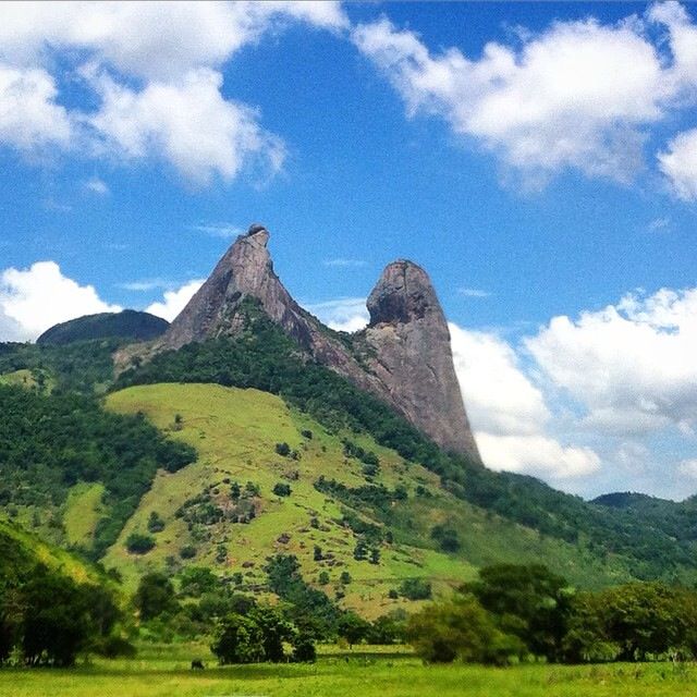 https://mdw-travel-data-us-east-1.s3.amazonaws.com/img/country/Brazil/Pedra-do-Frade/img_01.jpg