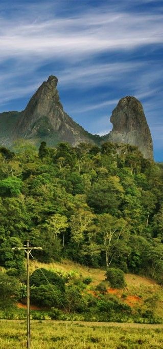 https://mdw-travel-data-us-east-1.s3.amazonaws.com/img/country/Brazil/Pedra-do-Frade/img_03.jpg
