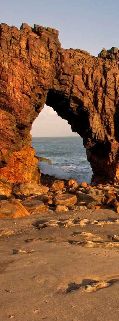 https://mdw-travel-data-us-east-1.s3.amazonaws.com/img/country/Brazil/Pedra-do-Serrote/img_02.jpg