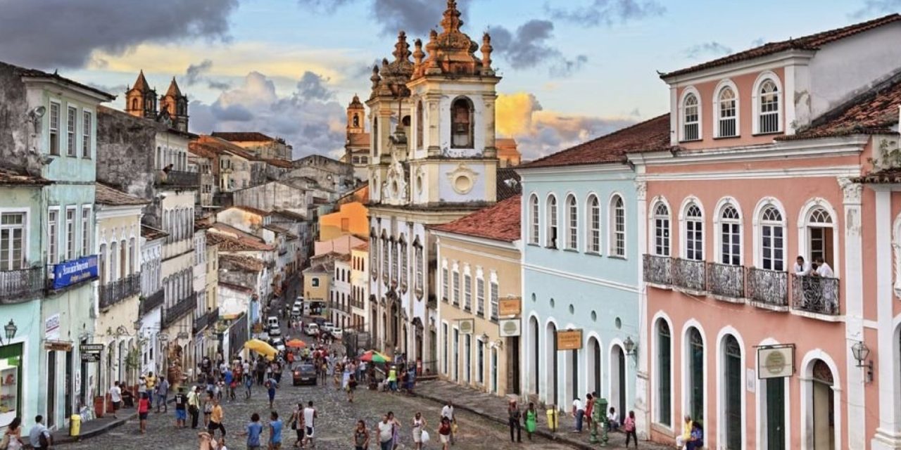 https://mdw-travel-data-us-east-1.s3.amazonaws.com/img/country/Brazil/Pelourinho/img_01.jpg
