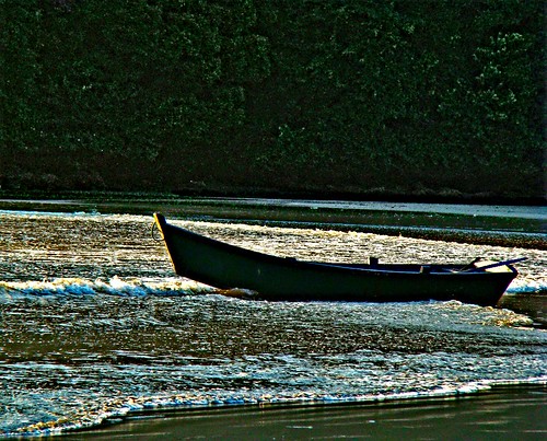 https://mdw-travel-data-us-east-1.s3.amazonaws.com/img/country/Brazil/Pereque-Beach/img_01.jpg