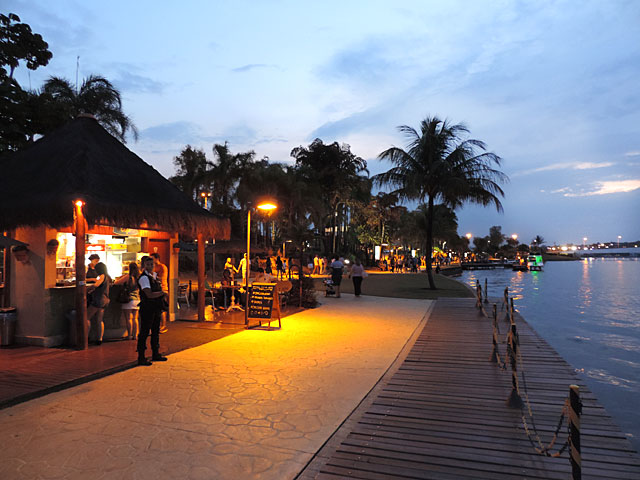 https://mdw-travel-data-us-east-1.s3.amazonaws.com/img/country/Brazil/Pontao-do-Lago-Sul/img_02.jpg
