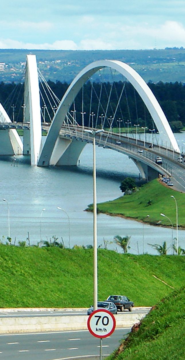 https://mdw-travel-data-us-east-1.s3.amazonaws.com/img/country/Brazil/Ponte-JK/img_01.jpg