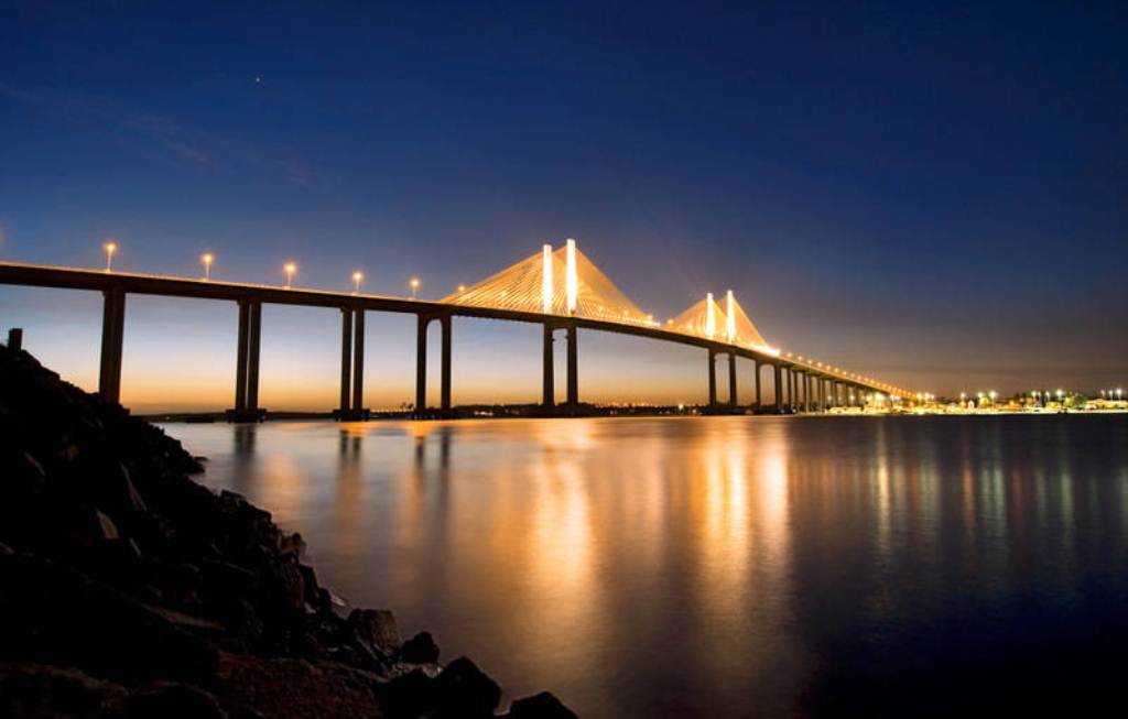 https://mdw-travel-data-us-east-1.s3.amazonaws.com/img/country/Brazil/Ponte-Newton-Navarro/img_03.jpg