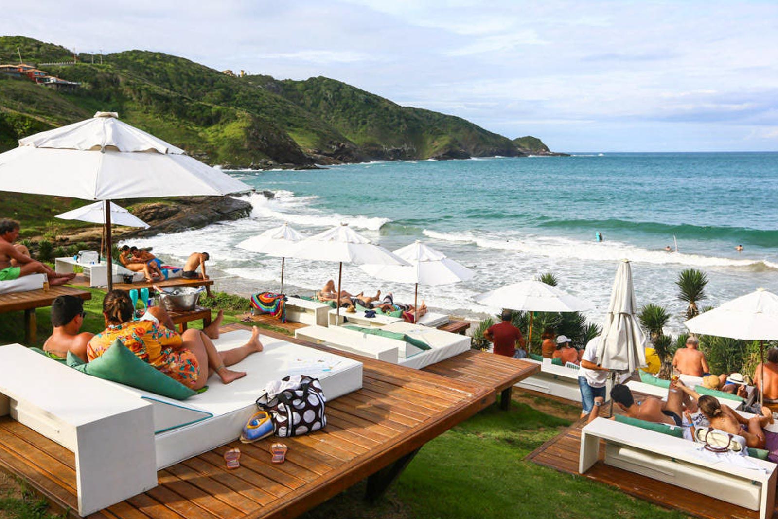 https://mdw-travel-data-us-east-1.s3.amazonaws.com/img/country/Brazil/Praia-de-Geriba/img_02.jpg