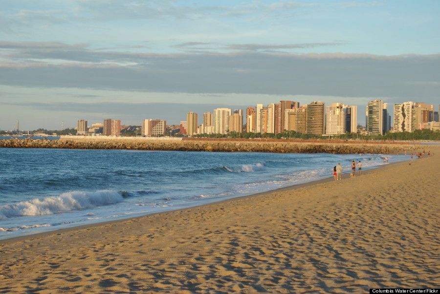 https://mdw-travel-data-us-east-1.s3.amazonaws.com/img/country/Brazil/Praia-de-Iracema/img_02.jpg