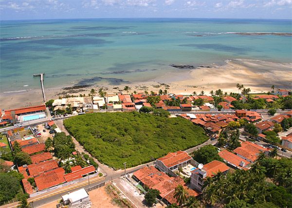 https://mdw-travel-data-us-east-1.s3.amazonaws.com/img/country/Brazil/Praia-de-Pirangi-do-Norte/img_02.jpg