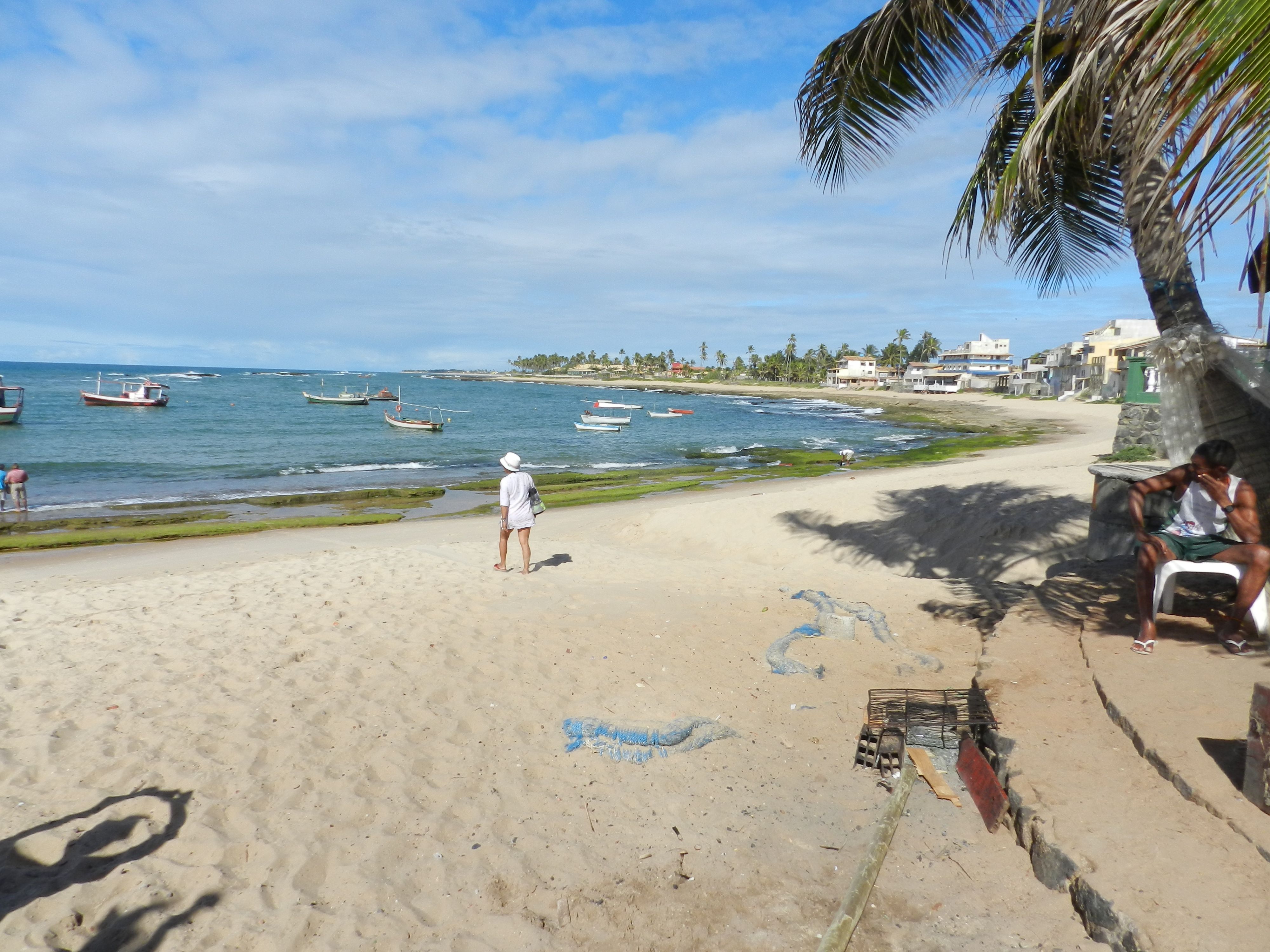 https://mdw-travel-data-us-east-1.s3.amazonaws.com/img/country/Brazil/Prainha-de-Arembepe/img_03.jpg