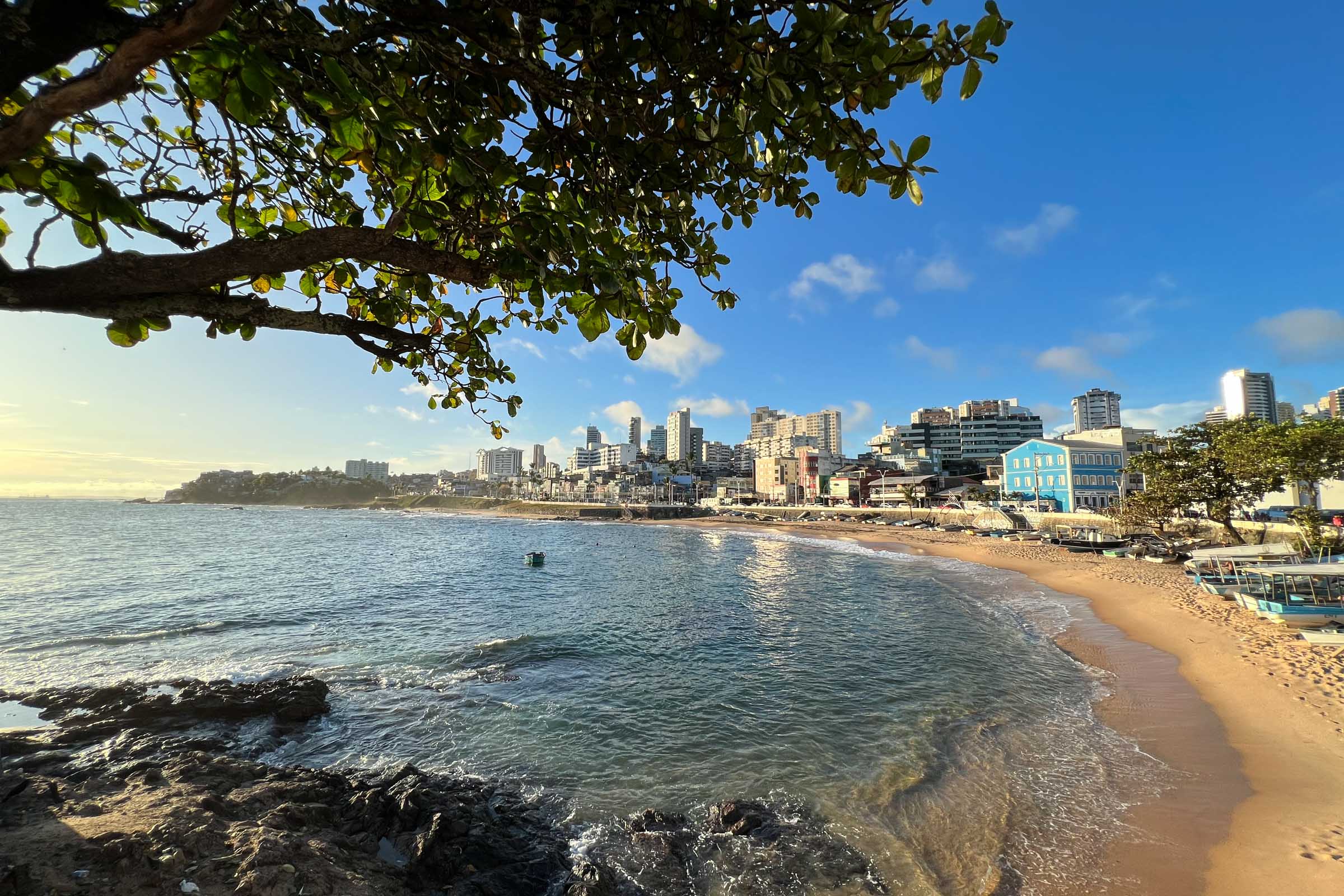 https://mdw-travel-data-us-east-1.s3.amazonaws.com/img/country/Brazil/Rio-Vermelho/img_01.jpg