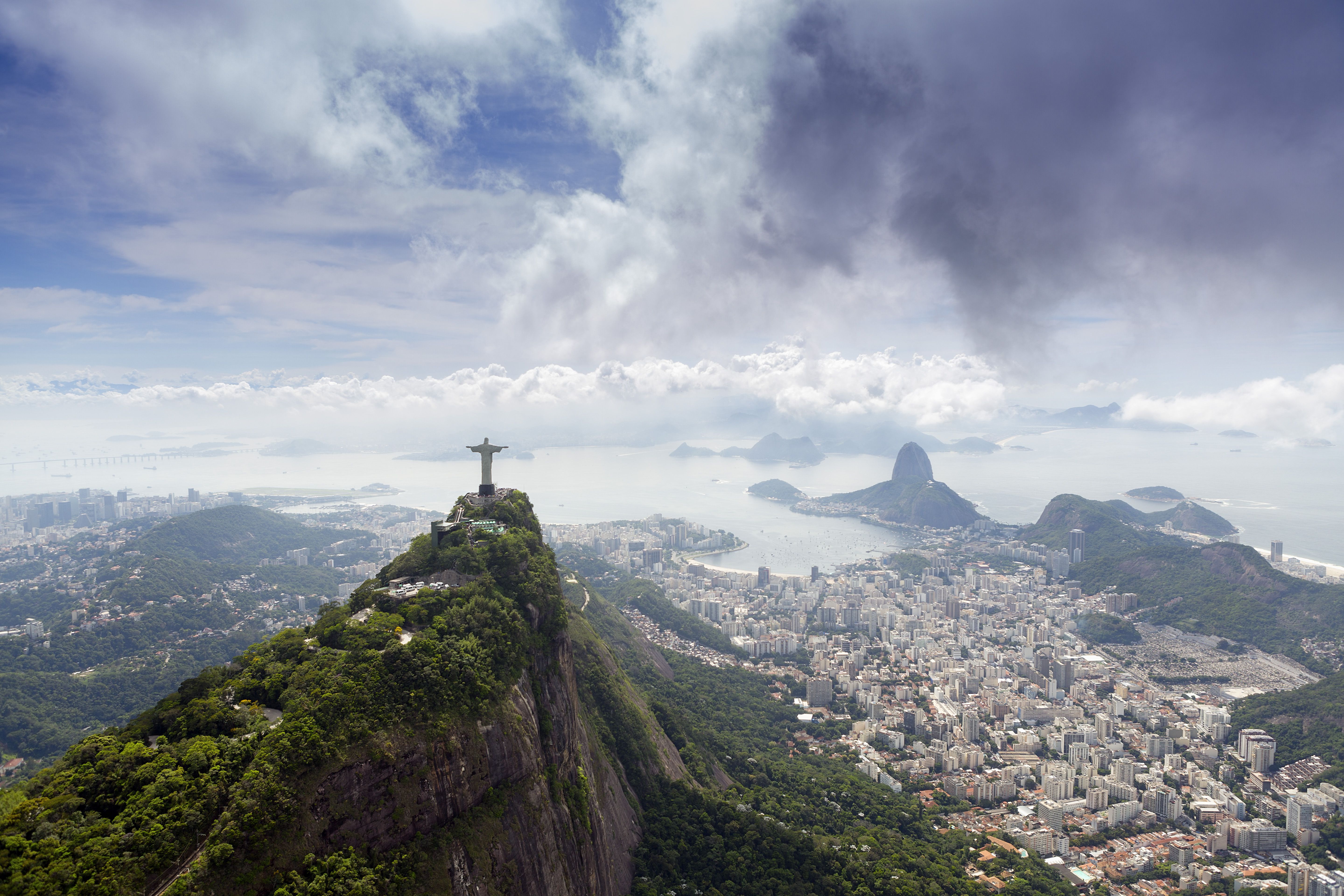 https://mdw-travel-data-us-east-1.s3.amazonaws.com/img/country/Brazil/Rio-Vermelho/img_03.jpg