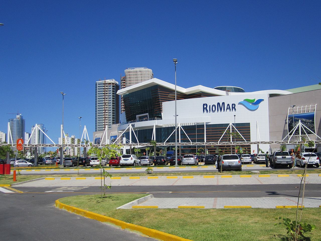 https://mdw-travel-data-us-east-1.s3.amazonaws.com/img/country/Brazil/RioMar-Fortaleza/img_00.jpg