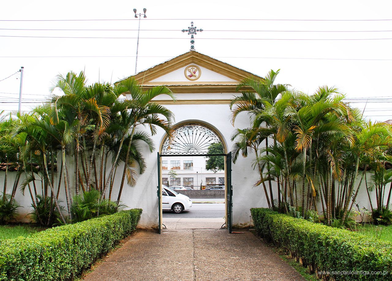 https://mdw-travel-data-us-east-1.s3.amazonaws.com/img/country/Brazil/Sacred-Art-Museum-of-Pernambuco/img_00.jpg