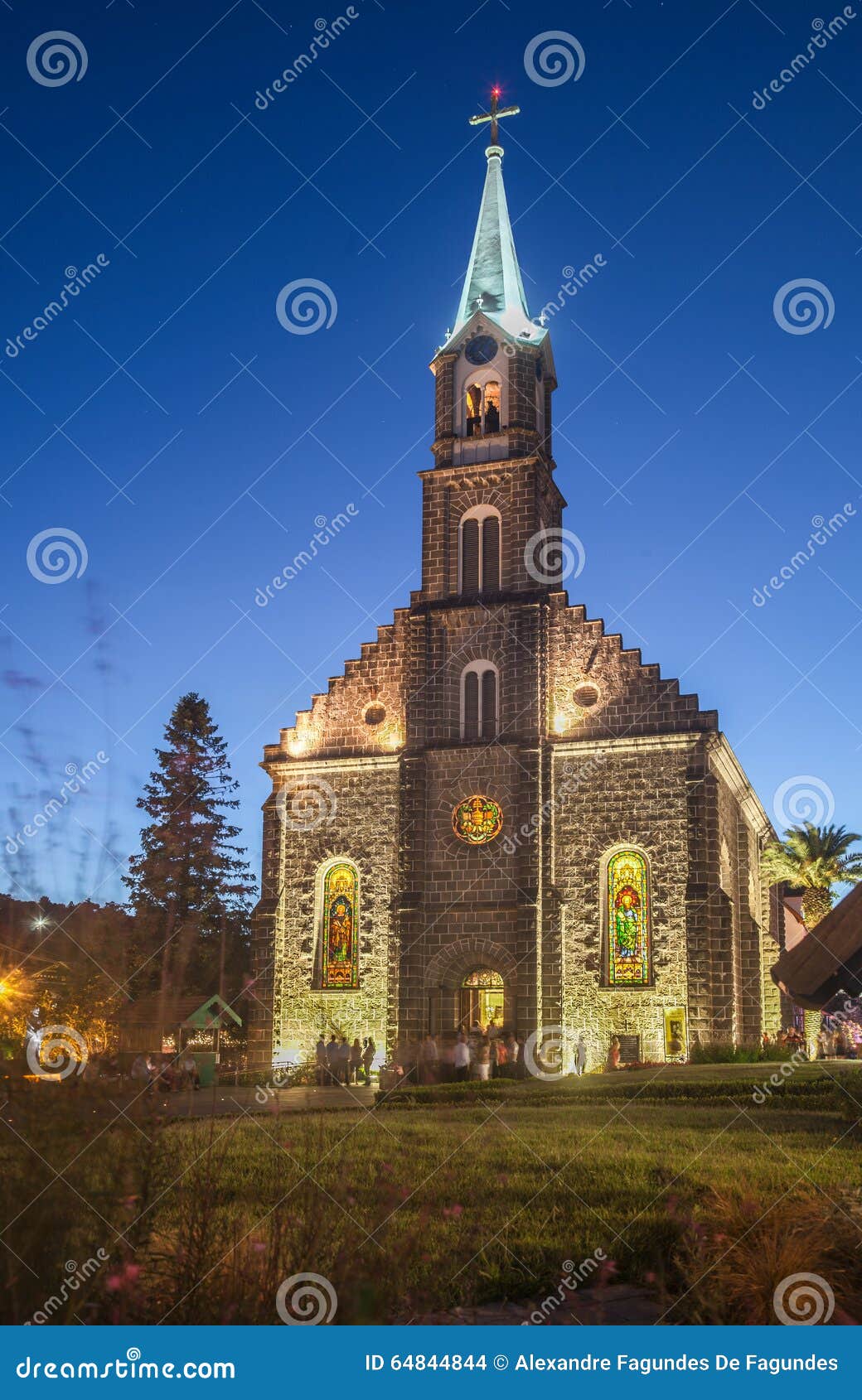 https://mdw-travel-data-us-east-1.s3.amazonaws.com/img/country/Brazil/Saint-Peter-Church/img_02.jpg