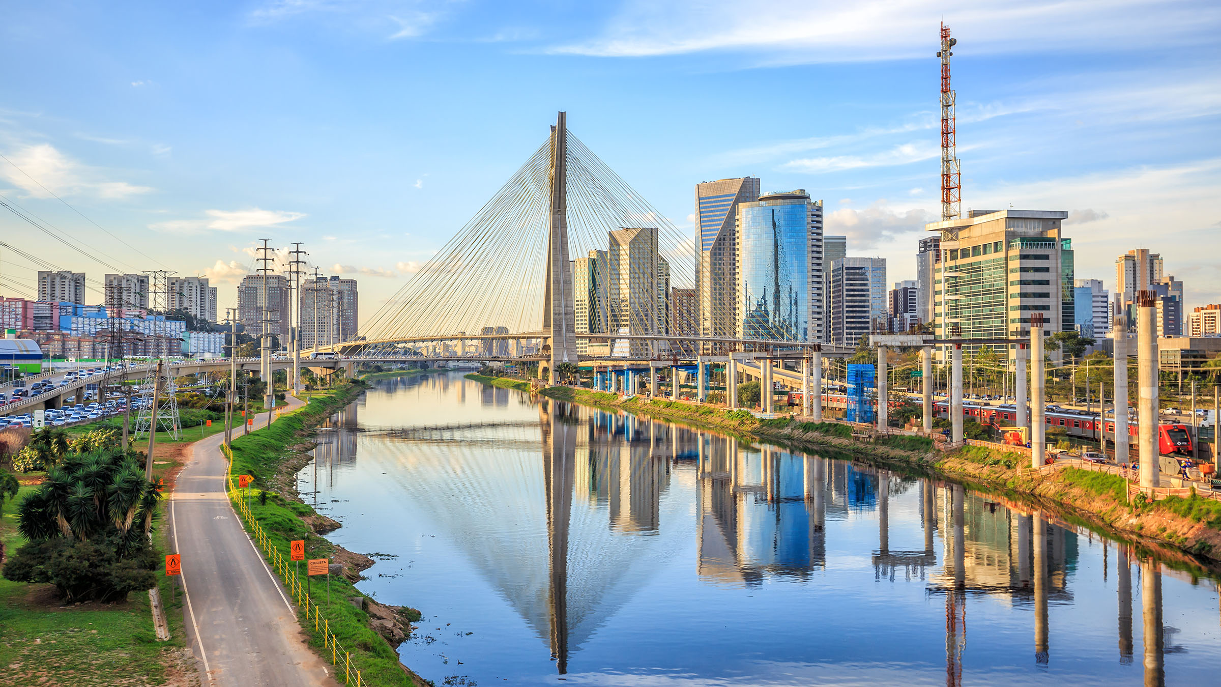 https://mdw-travel-data-us-east-1.s3.amazonaws.com/img/country/Brazil/Sao-Paulo-Aquarium---NOVO/img_03.jpg