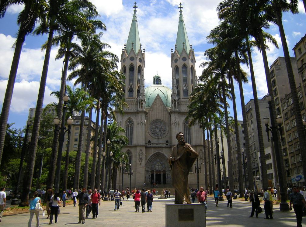 https://mdw-travel-data-us-east-1.s3.amazonaws.com/img/country/Brazil/Sao-Paulo-Aquarium/img_01.jpg