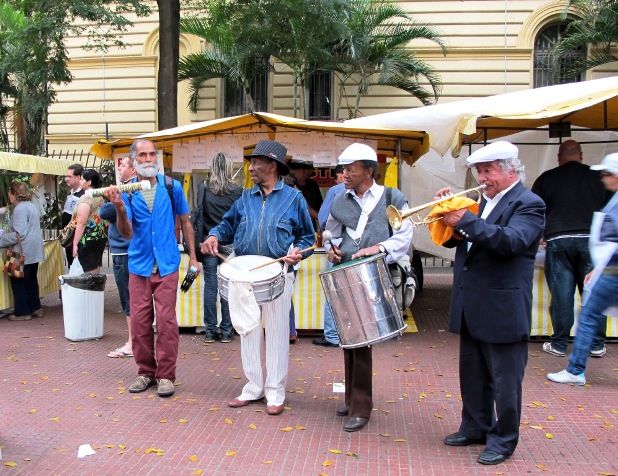 https://mdw-travel-data-us-east-1.s3.amazonaws.com/img/country/Brazil/Sao-Paulo-Municipal-Market/img_02.jpg