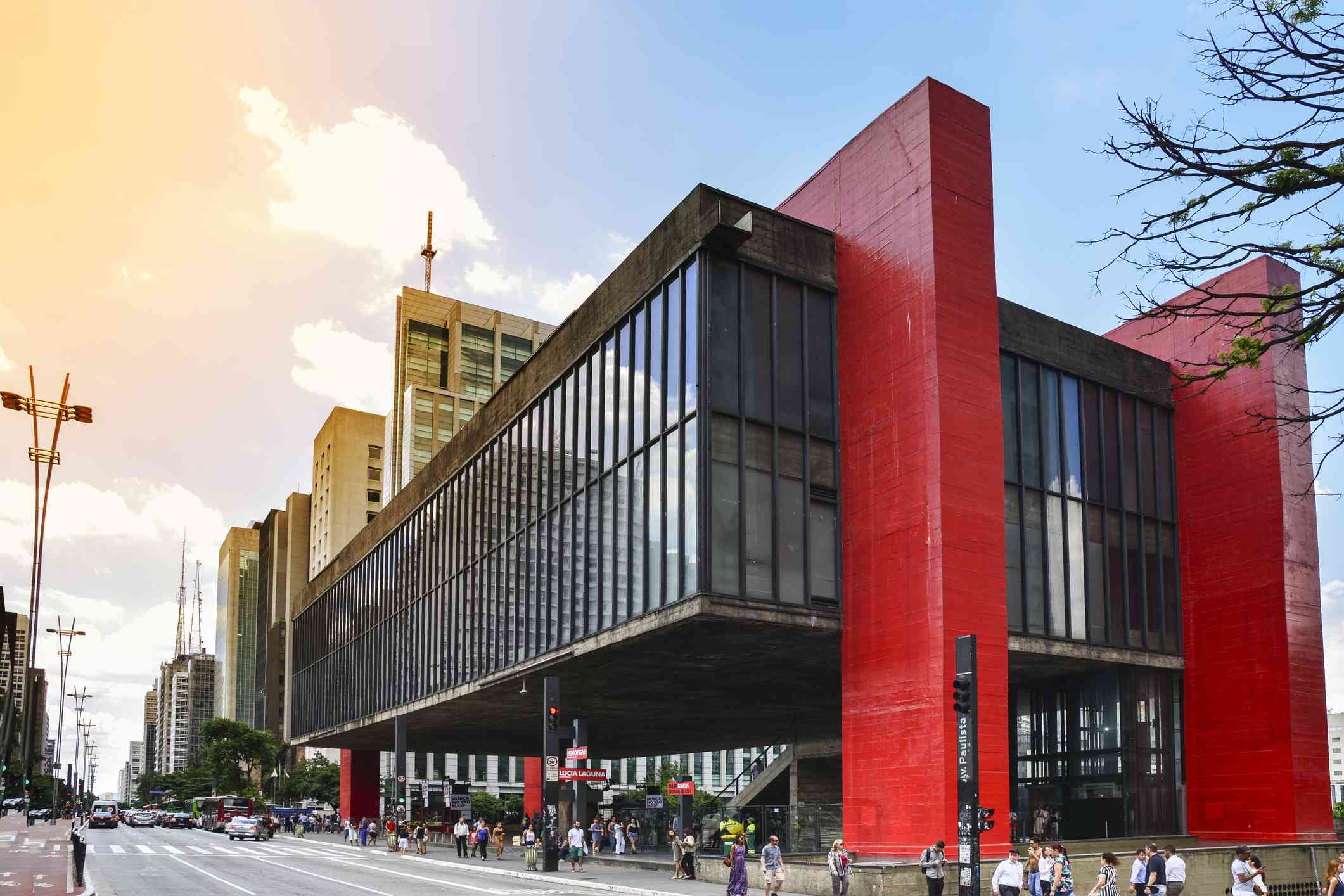 https://mdw-travel-data-us-east-1.s3.amazonaws.com/img/country/Brazil/Sao-Paulo-Museum-of-Modern-Art/img_02.jpg
