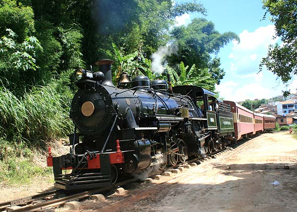 https://mdw-travel-data-us-east-1.s3.amazonaws.com/img/country/Brazil/Steam-Train-Tour/img_02.jpg