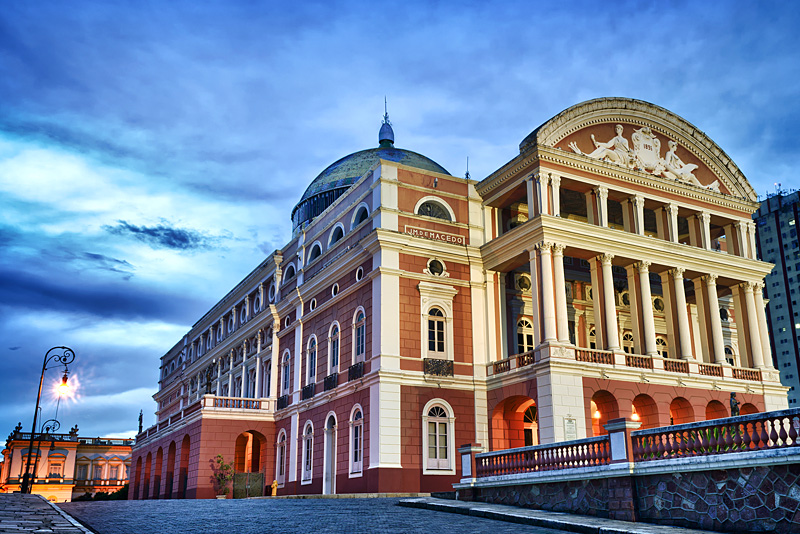 https://mdw-travel-data-us-east-1.s3.amazonaws.com/img/country/Brazil/Teatro-Amazonas/img_00.jpg