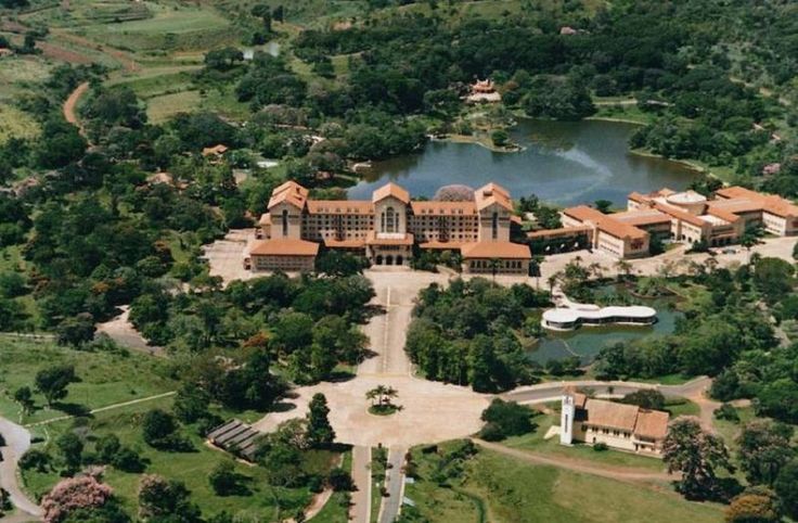 https://mdw-travel-data-us-east-1.s3.amazonaws.com/img/country/Brazil/Thermal-Waters-of-Araxa/img_02.jpg