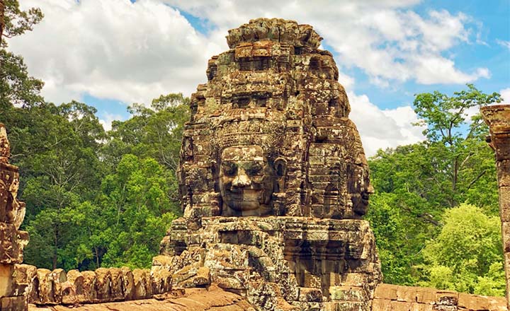 https://mdw-travel-data-us-east-1.s3.amazonaws.com/img/country/Cambodia/Ba-Nan-Bai-Su-Temple/img_03.jpg