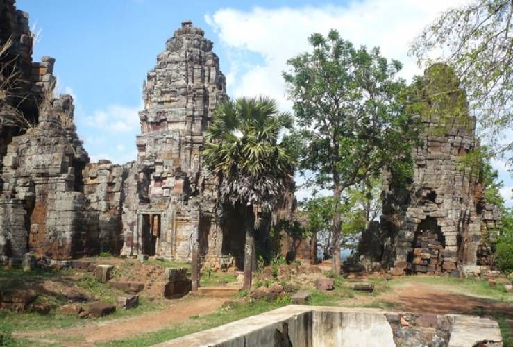 https://mdw-travel-data-us-east-1.s3.amazonaws.com/img/country/Cambodia/Battambang-Bat-Caves/img_04.jpg