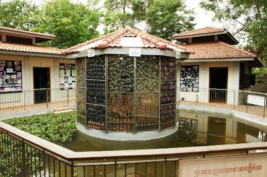 https://mdw-travel-data-us-east-1.s3.amazonaws.com/img/country/Cambodia/Cambodian-Landmine-Museum/img_02.jpg
