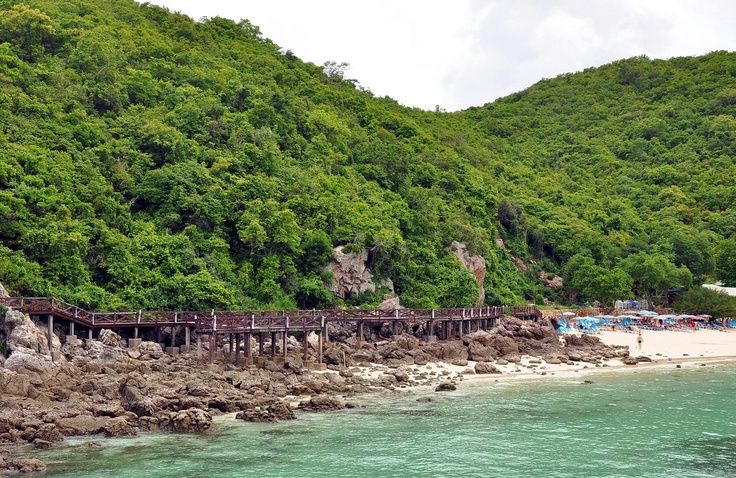 https://mdw-travel-data-us-east-1.s3.amazonaws.com/img/country/Cambodia/Coral-Island/img_05.jpg