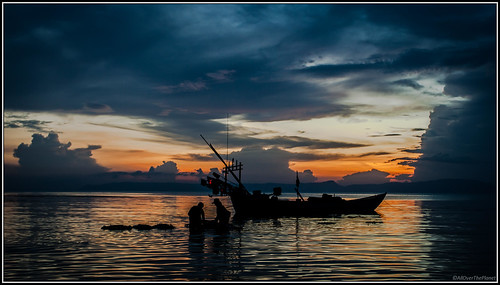 https://mdw-travel-data-us-east-1.s3.amazonaws.com/img/country/Cambodia/Crab-Market/img_05.jpg