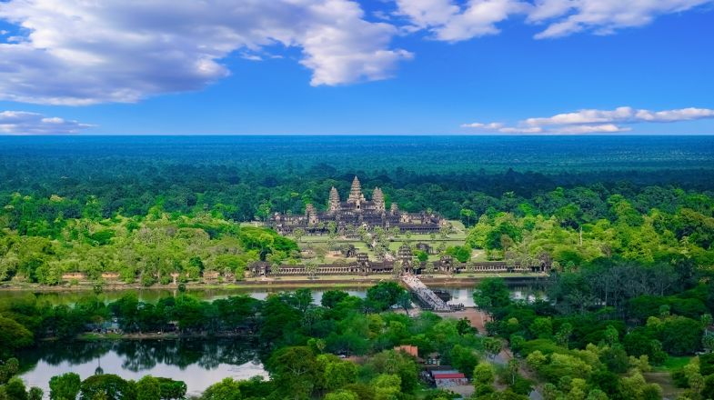 https://mdw-travel-data-us-east-1.s3.amazonaws.com/img/country/Cambodia/Doh-Kroma-Landscape/img_02.jpg
