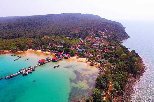 https://mdw-travel-data-us-east-1.s3.amazonaws.com/img/country/Cambodia/Dolphin-Bay-Divers-Koh-Rong-Sanloem/img_03.jpg