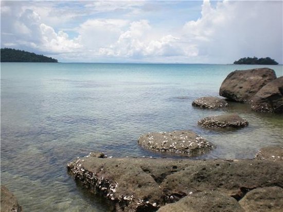 https://mdw-travel-data-us-east-1.s3.amazonaws.com/img/country/Cambodia/EcoSeaMantis-Dive-Center/img_04.jpg