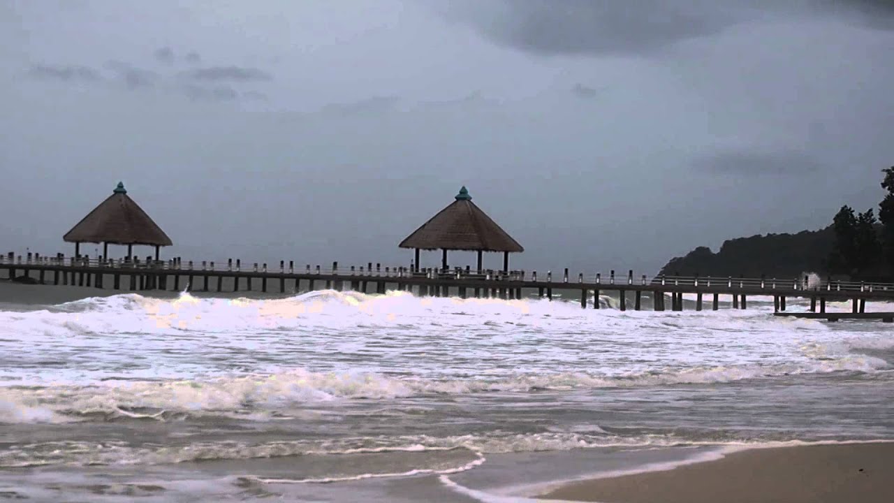 https://mdw-travel-data-us-east-1.s3.amazonaws.com/img/country/Cambodia/Independence-Beach/img_01.jpg